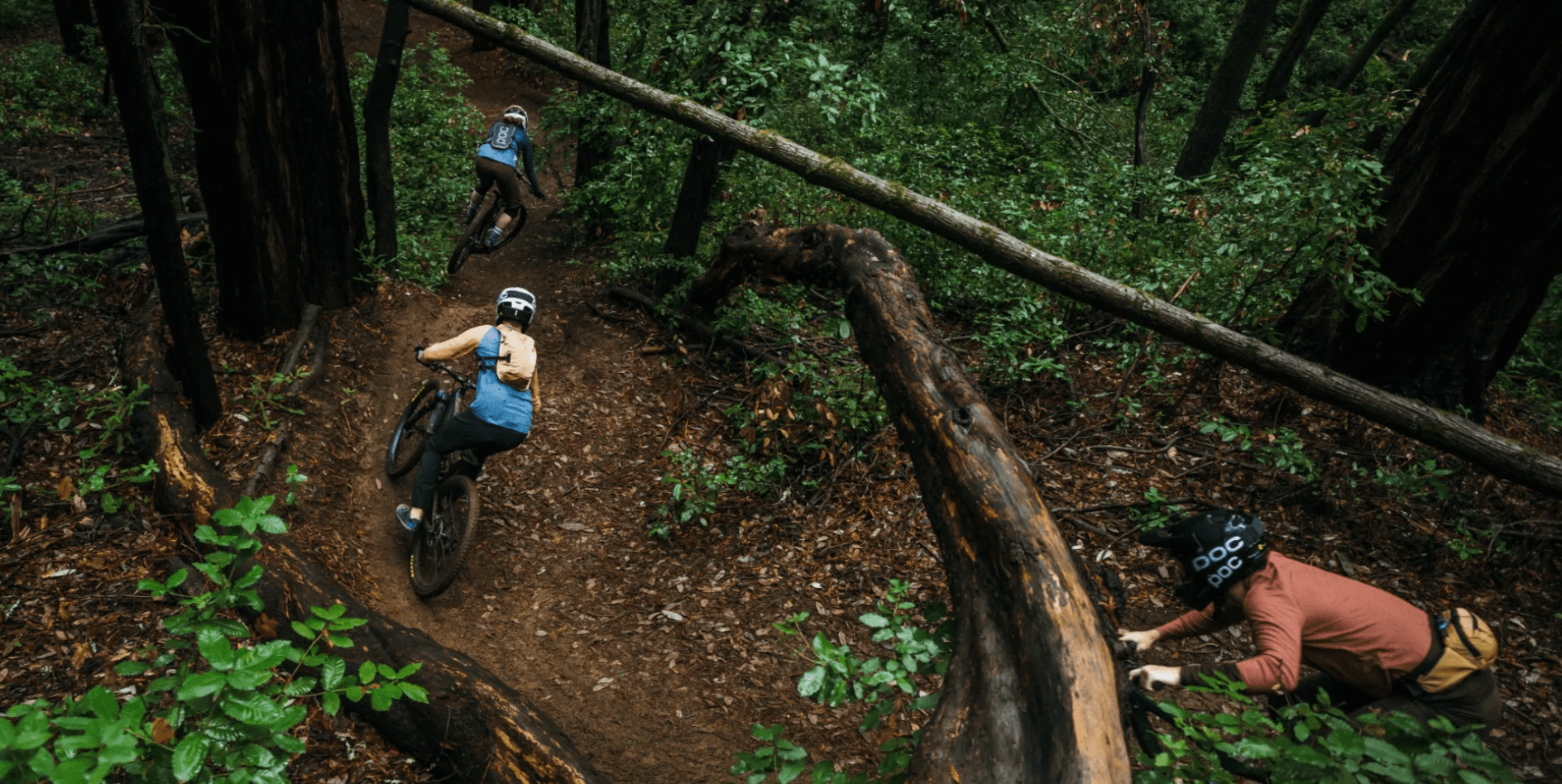 The Differences Between Downhill and Enduro MTB helmets